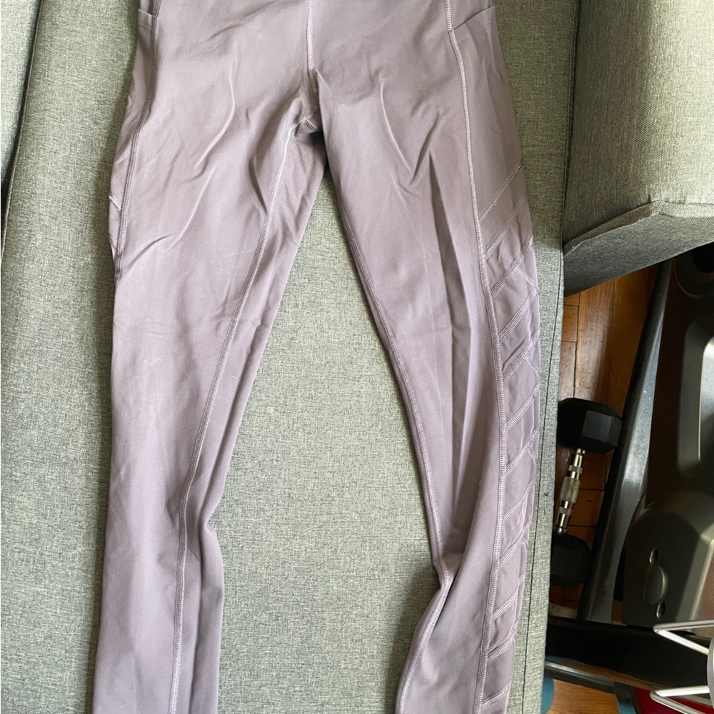 Victoria sport light purple leggings